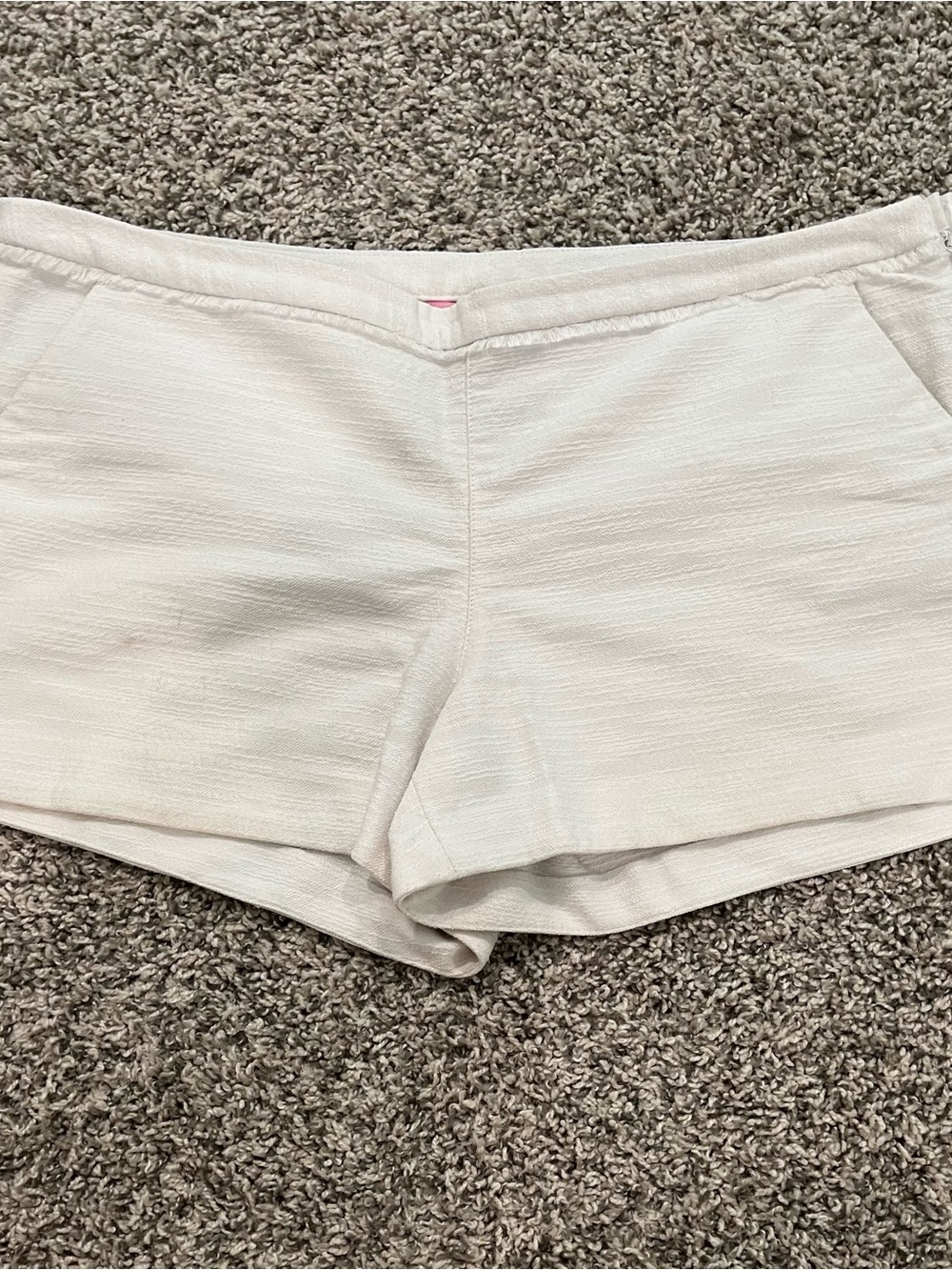 Lilly Pulitzer Cream Textured flat front Shorts size 16